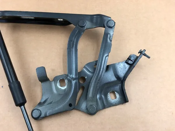 Bisagra del Capó Frontal Izquierdo con Actuador Audi A5 RS5 S5 image 4