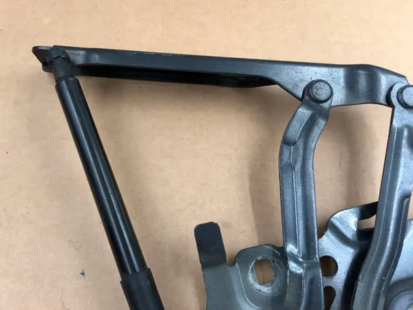 Bisagra del Capó Frontal Izquierdo con Actuador Audi A5 RS5 S5 image 5