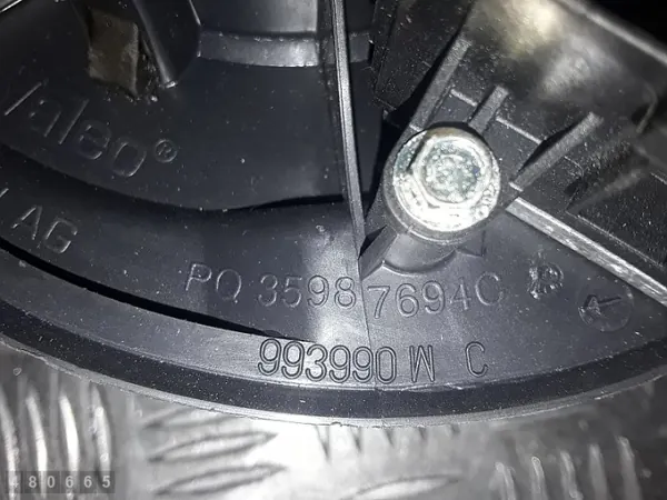 VW Lämmityspuhallin OEM PQ35987694C - Käytetty image 4