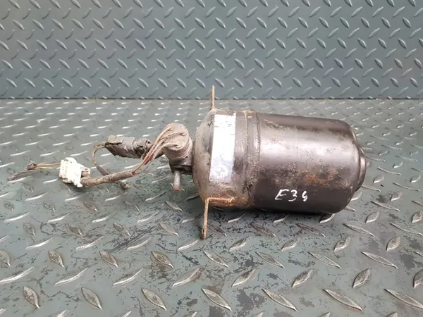 Condenseur AC BMW OEM 1 390 623 pour E34 520i/525i image 2