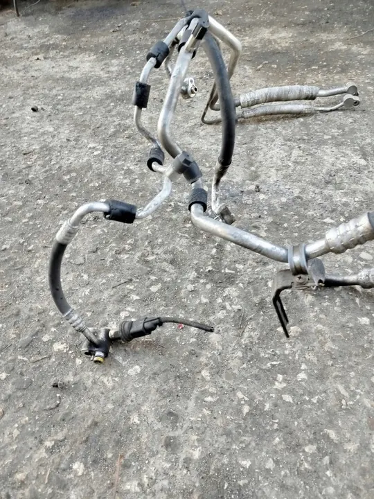 Ilmastointiputki AUDI SEAT SKODA VW 1K0820741G image 2