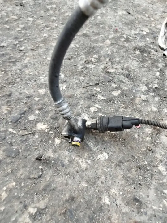 Ilmastointiputki AUDI SEAT SKODA VW 1K0820741G image 3