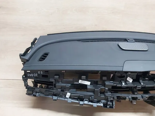 Tableau de bord OMODA E5 RHD 401003872ABABK image 3