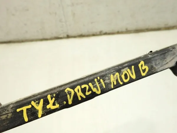 Fermaporta Posteriore Opel Movano B 904702142R ES92 image 3