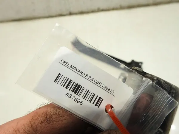 Fermaporta Posteriore Opel Movano B 904702142R ES92 image 5