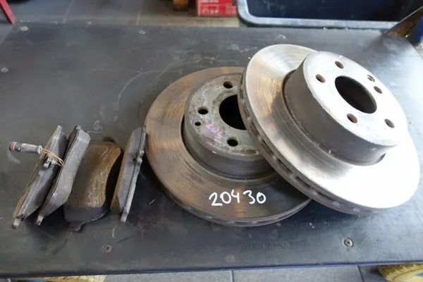 Disques avant Mercedes W204 288mm OEM 0004211912 image 2
