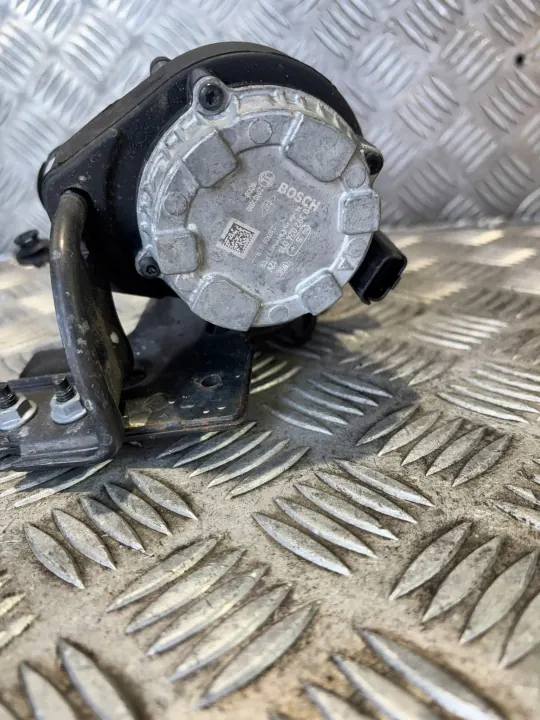 Vattenpump OEM 210108197R för Renault 1.5/2.0 DCI image 3