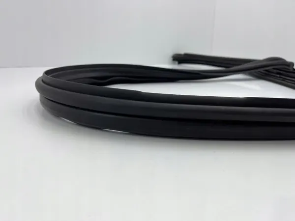 Junta do para-brisa dianteiro OEM 7023969 para BMW Z4 E85 image 7