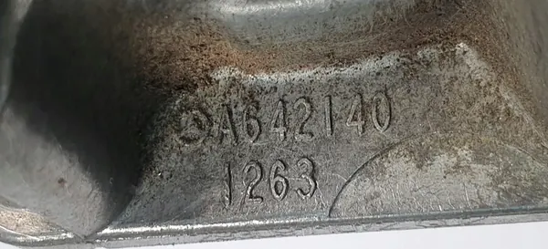 EGR Valve Mercedes W212 3.0 CDI V6 A6421401263 image 3