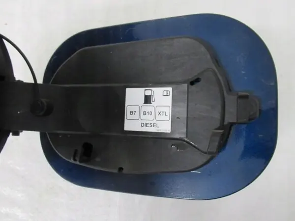 Renault Kadjar bränsleklaff OEM 781204304R image 10