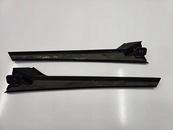 Spoiler latéral OEM 4M8854871C pour Audi Q8 SQ8 image 10