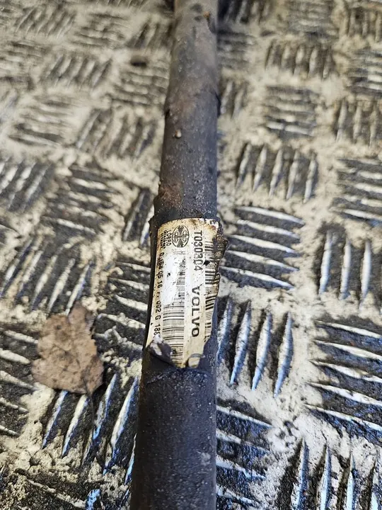 Volvo XC70 2004 Bakre Halvaxel image 2