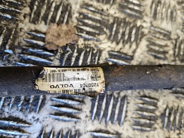 Volvo XC70 2004 Bakre Halvaxel image 7