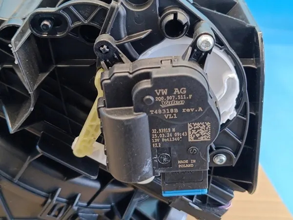 CUPRA FORMENTOR 2.0 TDI 110KW 2024 R Verwarming 5WB816001C image 10