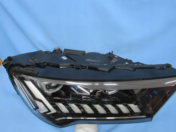 Farol Direito Audi Q7 Lift Laser Completo image 5