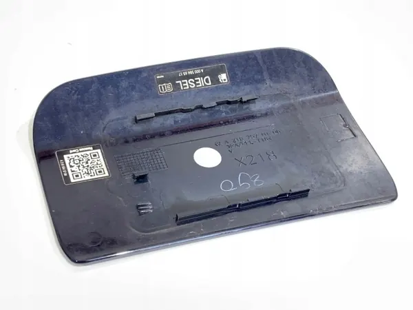 Polttoainekansi OEM 2187570106 Mercedes W218 2012-2017 image 3