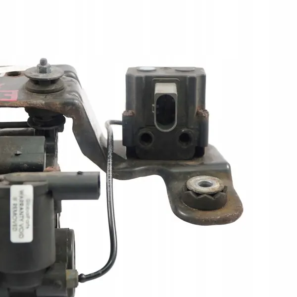 BMW E70 Luftfjädring Kompressor OEM 6775479 image 10