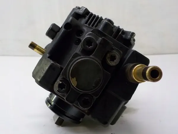 Brandstofpomp Ford Mondeo MK4 2.2 TDCI 0445010139 image 6