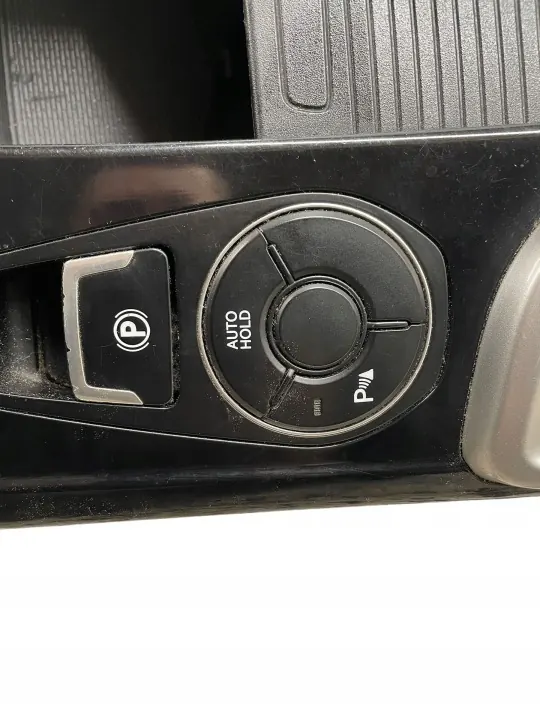 Pomo de cambios Hyundai i40 OEM 846513Z000 - Usado image 5