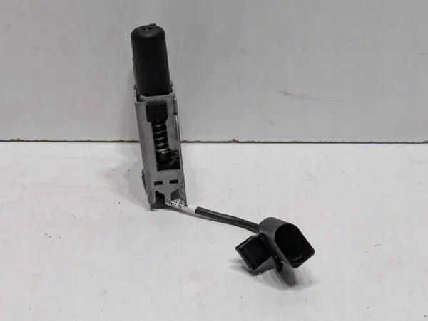 Serrure de capot Audi Q4 e-tron OEM 89A823509A image 4