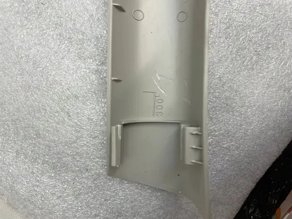 OEM 769112853R Etu Oikea Pilarikansi Renault Trafic image 8
