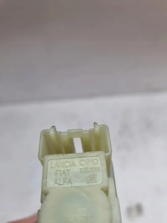 Bromspedal stop-sensor OEM 50520118 för Alfa Romeo image 3