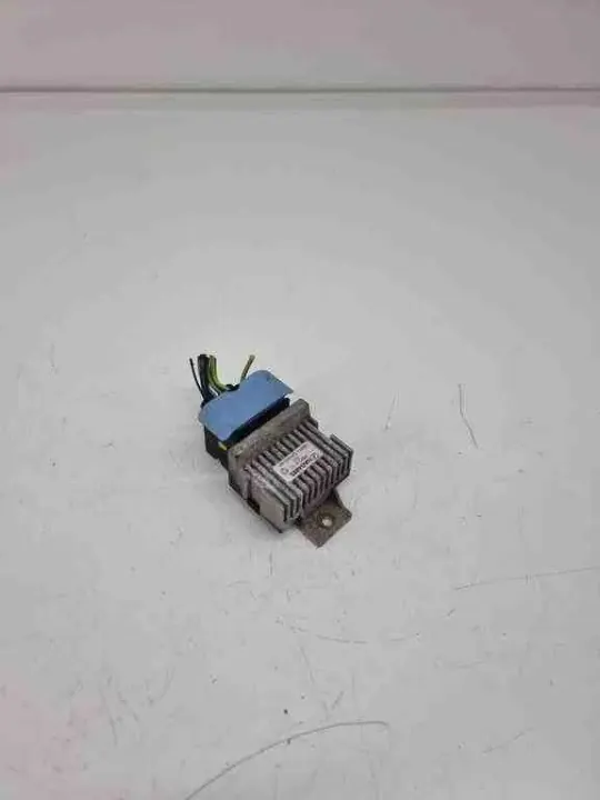 Bougie de préchauffage Ford OE OEM 9M5Q12A343 pour Kuga II image 2