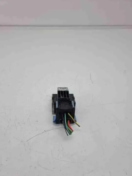 Bougie de préchauffage Ford OE OEM 9M5Q12A343 pour Kuga II image 4