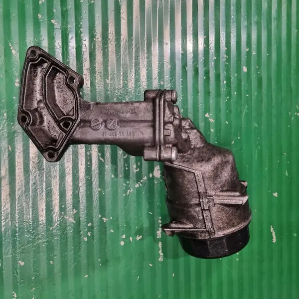 Oljefilterhållare MERCEDES-BENZ R (W251, V251) A6421800010 image 2