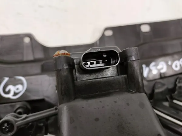 BMW 5 G30 G31 Grill OEM 7497279 image 6