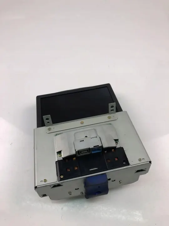 Volvo V70 II Navigationsskärm OEM 86734751 Begagnad image 2