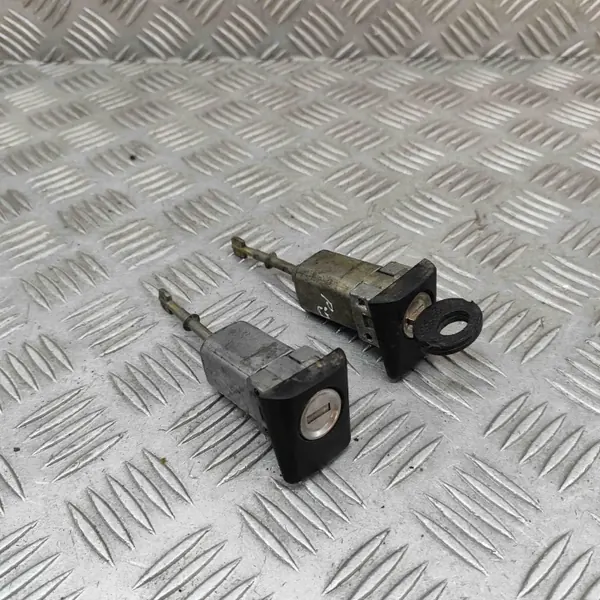 Insert de serrure Mercedes-Benz S W140 OEM 1404601404 image 3