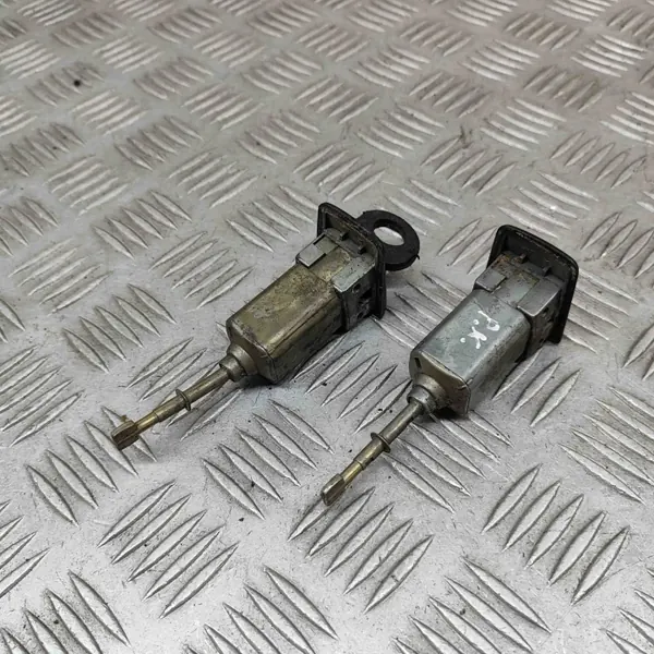 Insert de serrure Mercedes-Benz S W140 OEM 1404601404 image 6