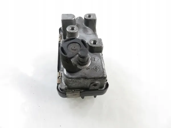 Actuador turbo Garrett usado OEM 6NW008412712120 image 10