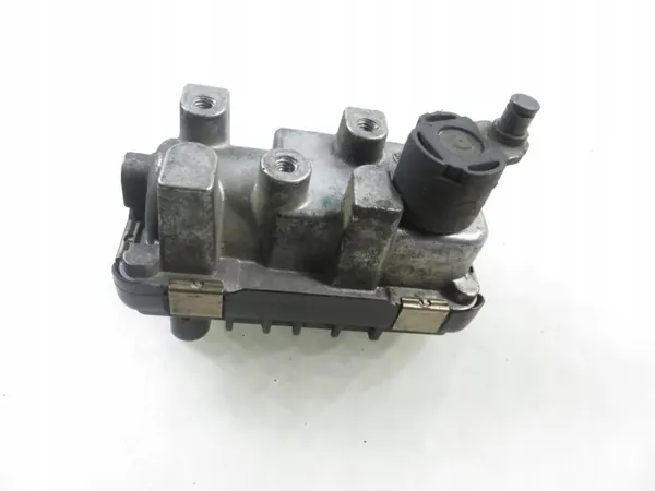 Actuador turbo Garrett usado OEM 6NW008412712120 image 9