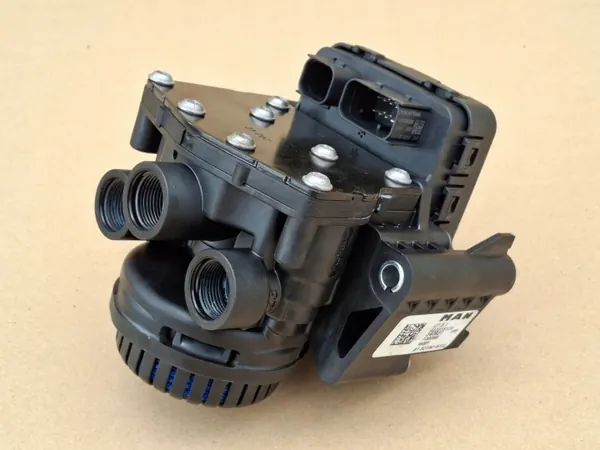Soupape Modulateur Pression MAN OEM 81521606202 image 3