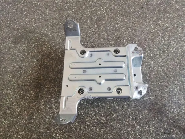 Toyota Airbag-Modul OEM 33980487A2 - Gebraucht image 4
