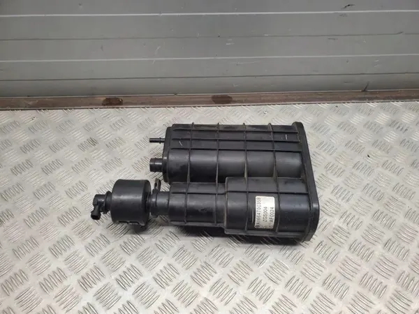 Hiukkassuodatin Mercedes-Benz GL X166 bensiini OEM A1664700359 image 6