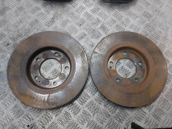 Gebrauchte Bremscheiben Hinten + Bremszangen Kia Ceed III image 3