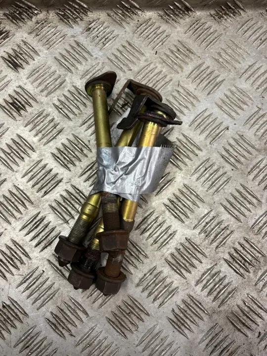 Tornillo de Trineo Delantero Mitsubishi Pajero III OEM image 2