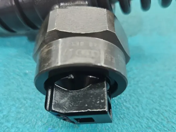 Pompe à lave-glace OEM 0414720015 testée 1.9 TDI image 3