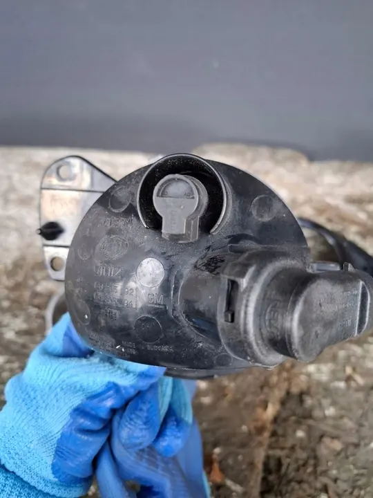 OPEL ADAM LUZ DE REVERTER DIREITA image 2