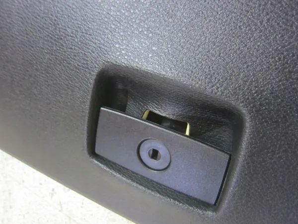 Passagerarhandskfack svart OEM 51166839000 BMW X3/X4 image 4
