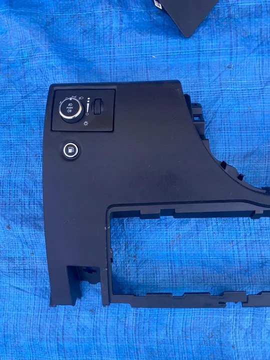 JEEP GRAND CHEROKEE WK2 LIFT Steering Column Cover OEM image 3