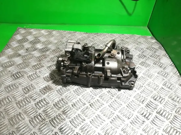 Öljypumppu OEM 03L103537 Audin 2.0 TDI moottoreille image 3