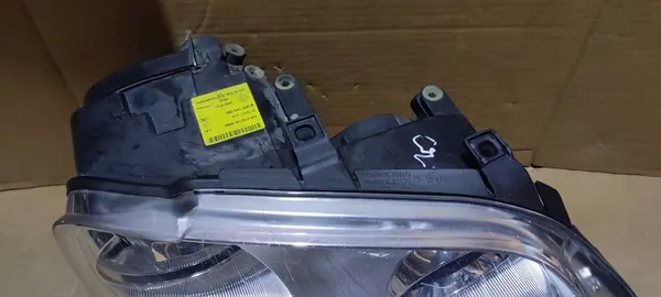 Etuvalaisin VW Caddy 2K0 image 2