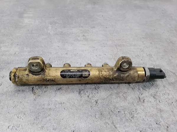 Brandstofrail Renault Master II FL 2.5 DCI OEM 0445214042 image 2