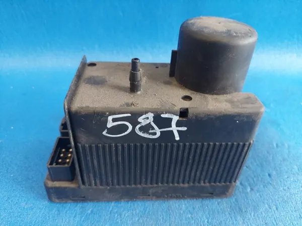 Zentralverriegelungspumpe OEM 2028001048 - Gebraucht image 2