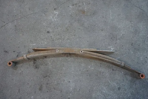 Hintere Blattfeder MAZDA B2500 OEM MAZDA B2500 RESOR TYŁ 1 image 2