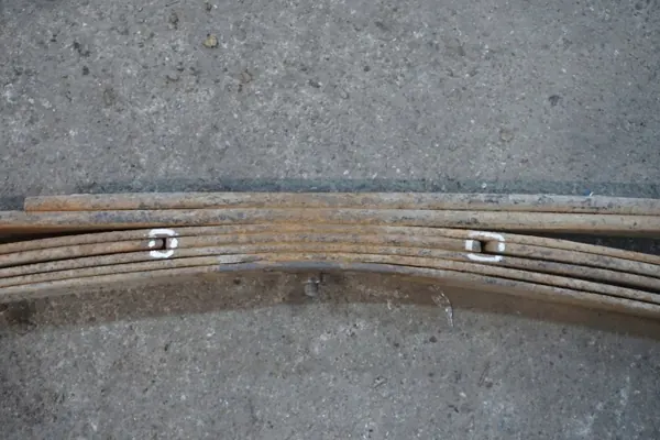 Hintere Blattfeder MAZDA B2500 OEM MAZDA B2500 RESOR TYŁ 1 image 6